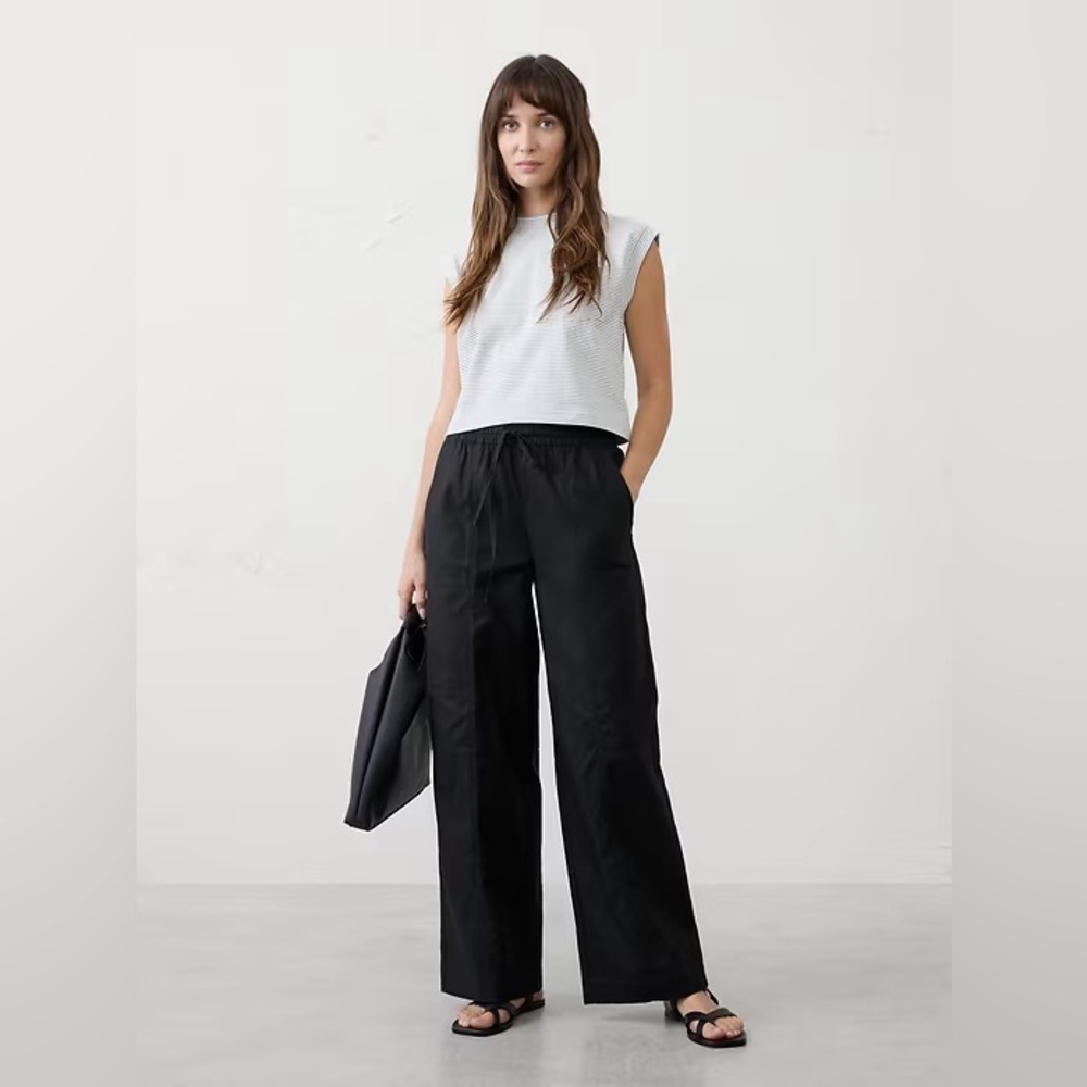 NWT! Banana Republic Black WIDE-LEG MID-RISE CARGO PULL-ON PANT📙